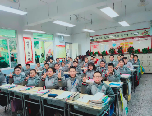 2022回望成长 前“兔”似景丨成都为明小学部、初中部散学典礼(图23)