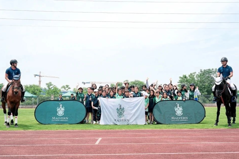 2024-25学年校刊|成都墨尔文小学艺体系：耕耘结硕果，绽放耀蓉城(图9)